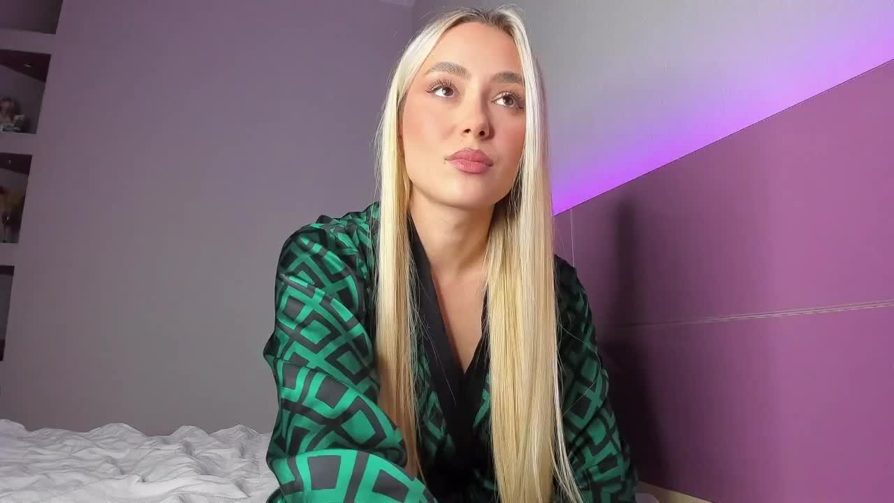 NaughtyBlond4 Live Sex January 18, 2026