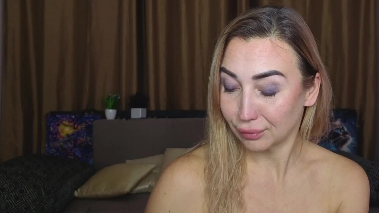 Jullyblondkiss Live Sex January 18, 2026