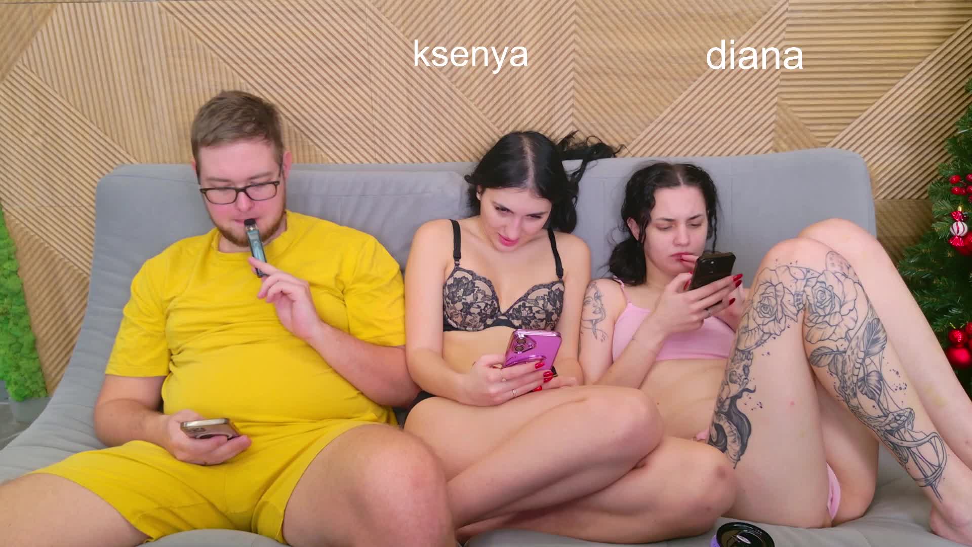 WebcamSlut Live Sex January 19, 2026