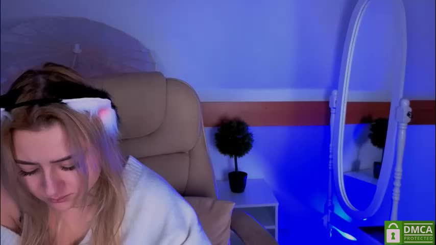 lulu___moon Live Sex January 19, 2026
