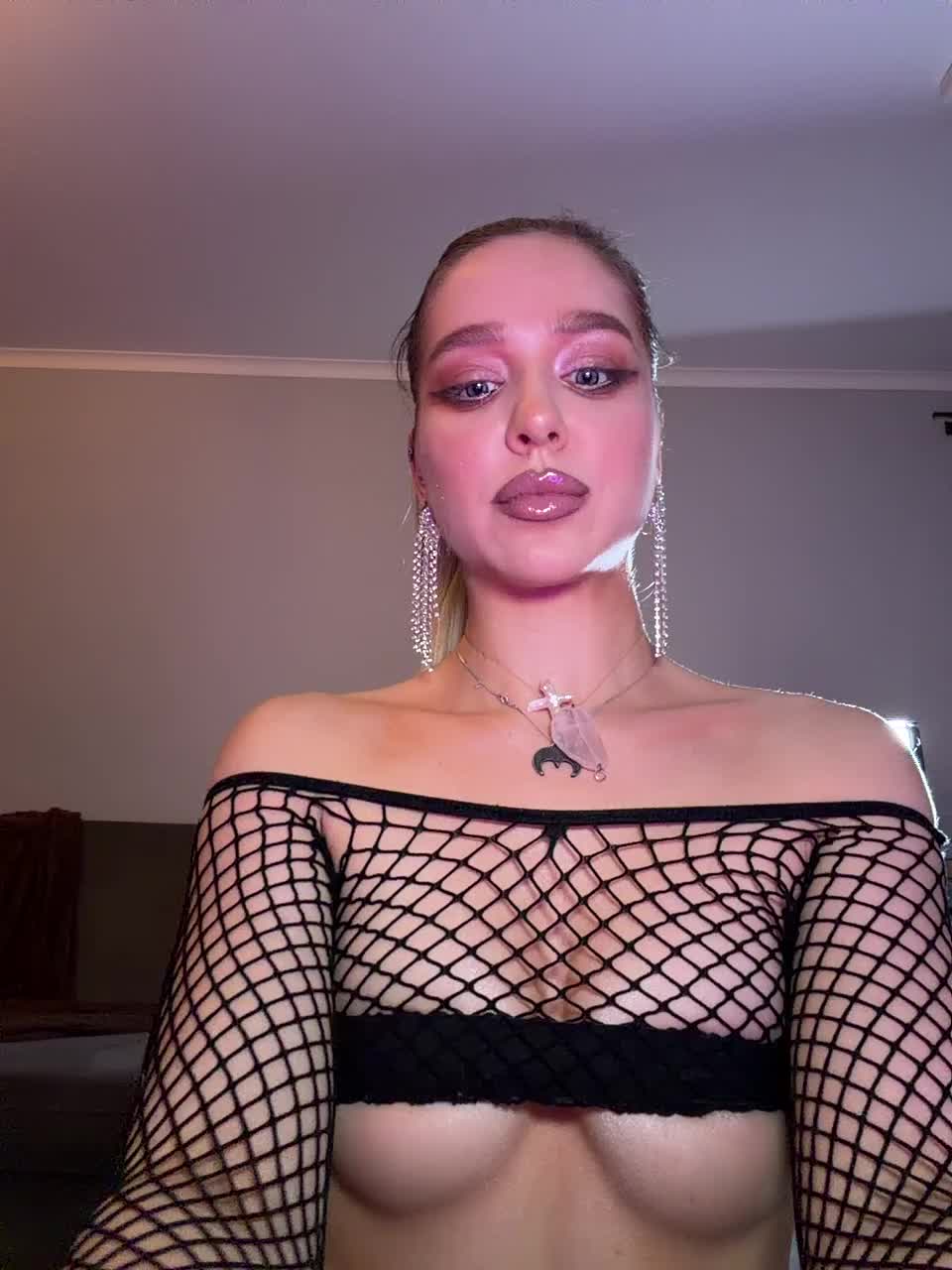 MistressX555 Live Sex January 19, 2026