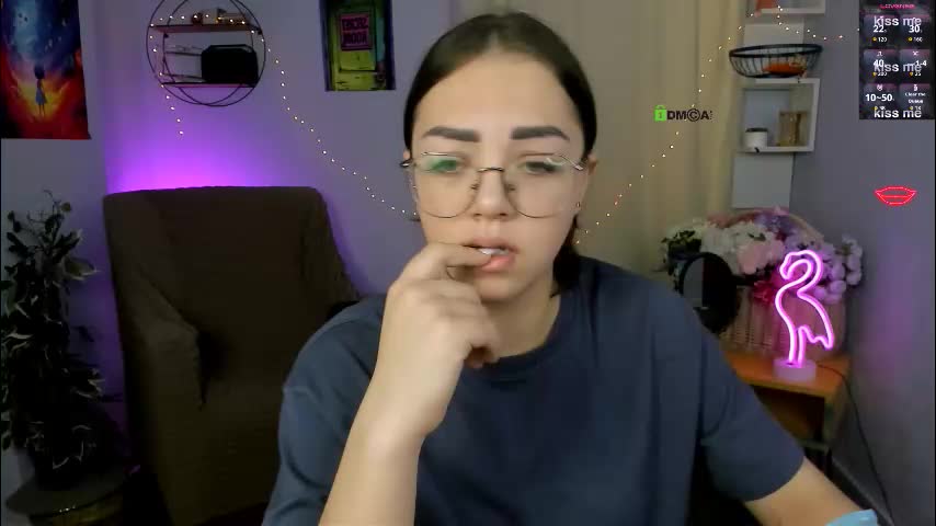 kiki_swan Live Sex January 19, 2026