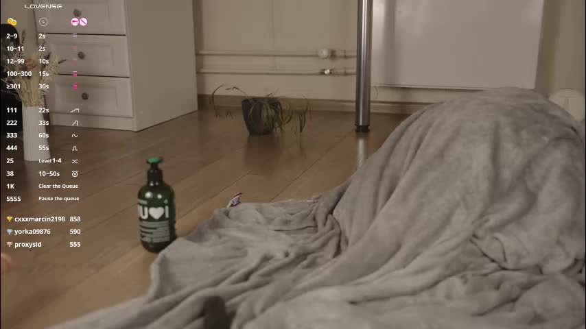 jennyplaudis_ Live Sex January 19, 2026