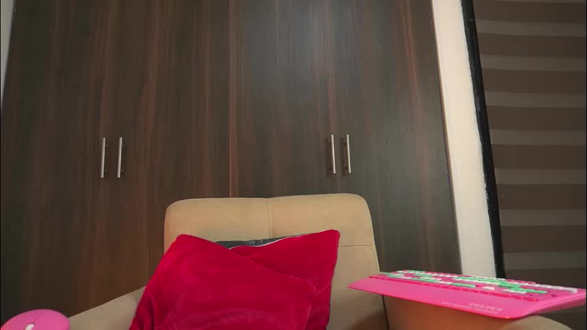 leiaah__ Live Sex January 20, 2026