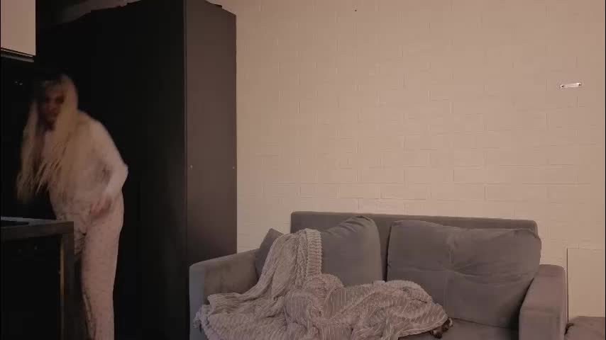 ashley_urban Live Sex January 21, 2026
