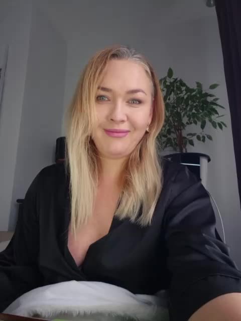 Yesenia-1 Live Sex January 21, 2026