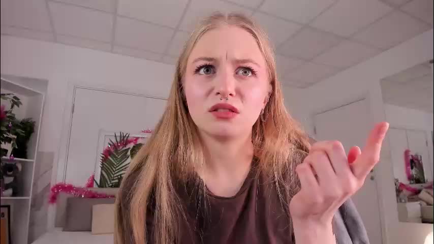 mia_meows Live Sex January 21, 2026