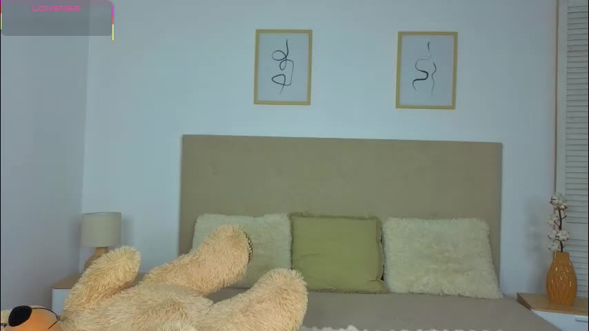 naughty_milena Live Sex January 21, 2026