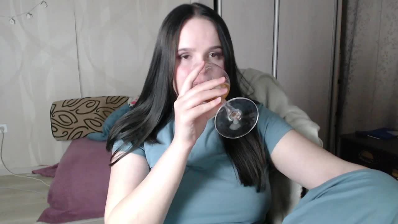 Lizzi-Peach Live Sex January 21, 2026