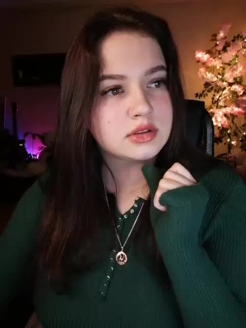 JuliaHesperaks Live Sex January 21, 2026
