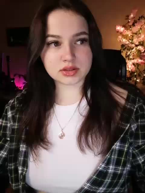 JuliaHesperaks Live Sex January 22, 2026