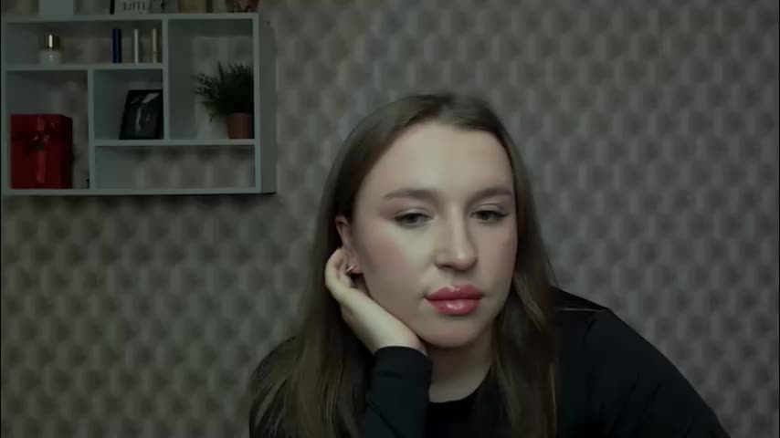 _julianaini_ Live Sex January 22, 2026