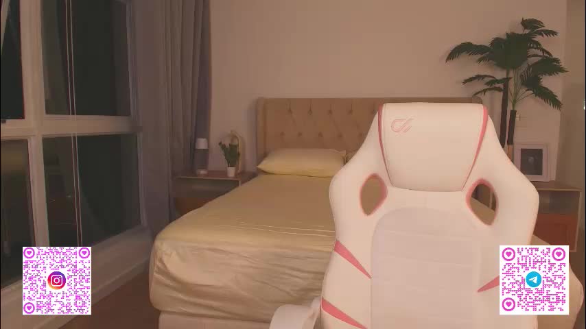 ariella_sol Live Sex January 22, 2026