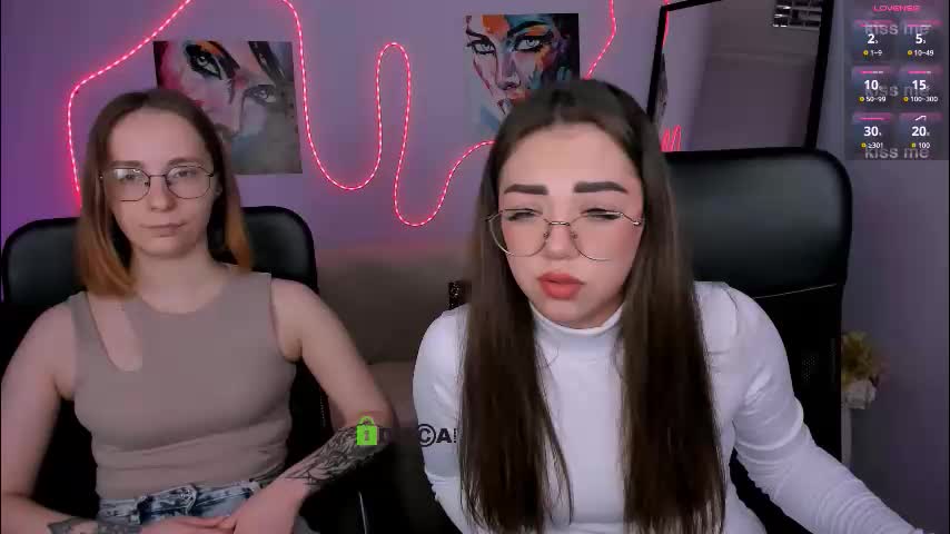 kiki_swan Live Sex January 22, 2026