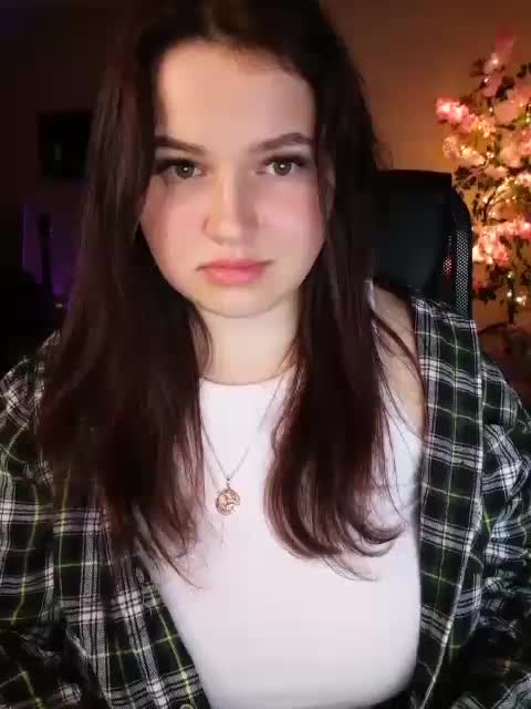 JuliaHesperaks Live Sex January 22, 2026