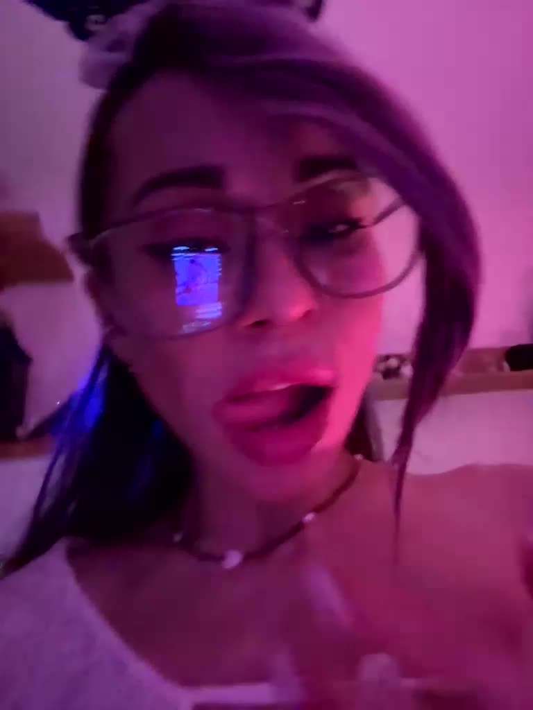 VIP17CoupleDream Live Sex January 22, 2026