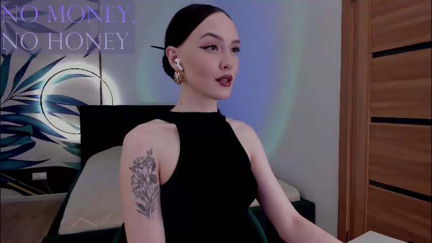 mistress_mialibra Live Sex January 22, 2026