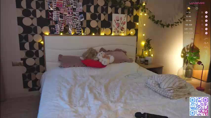 charming_daisy Live Sex January 23, 2026