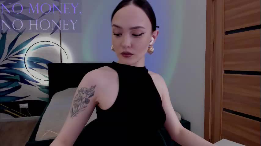 mistress_mialibra Live Sex January 23, 2026