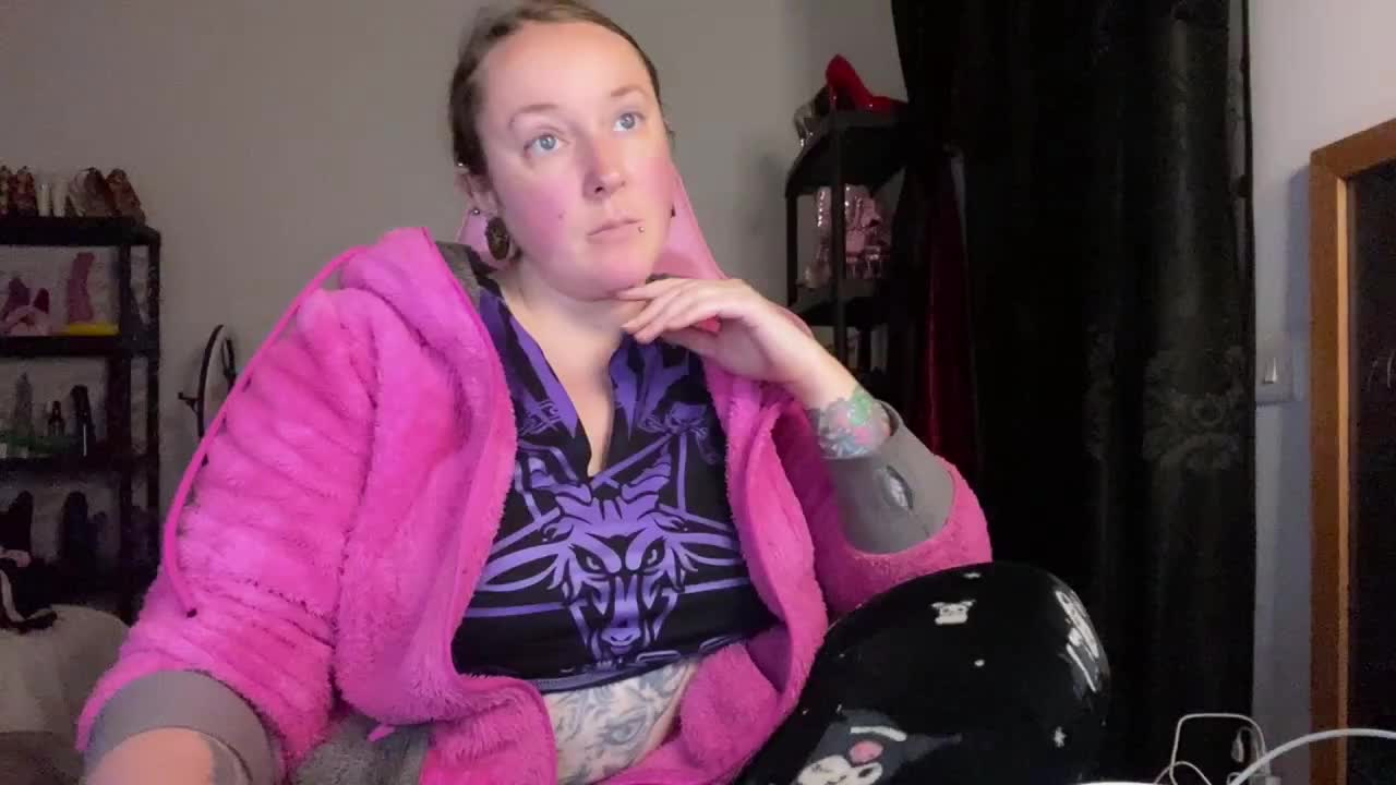 NylonQueen Live Sex January 23, 2026