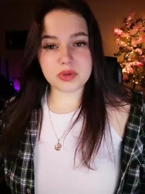 JuliaHesperaks Live Sex January 23, 2026