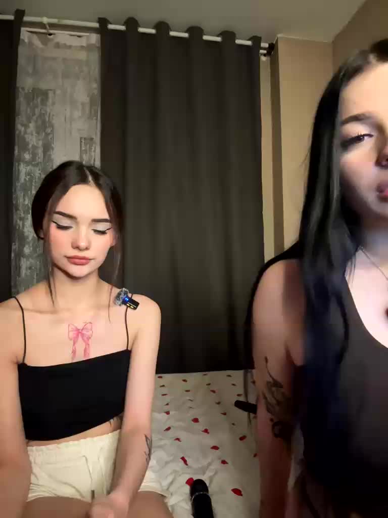 LisaAndDenis Live Sex January 24, 2026