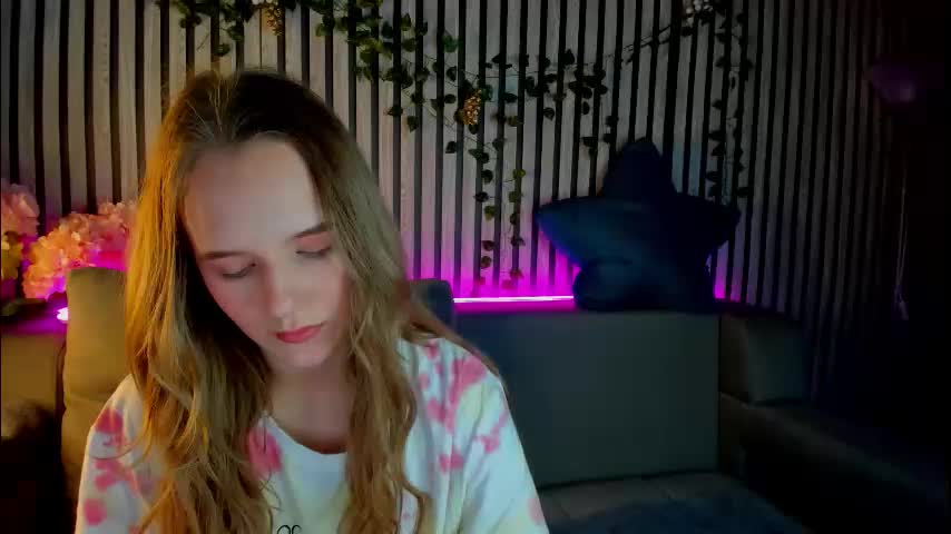 casey_sweeet Live Sex January 24, 2026