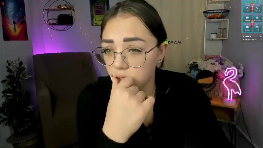 kiki_swan Live Sex January 24, 2026