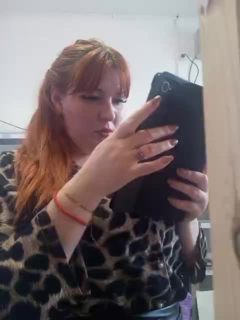 MiaLovely Live Sex January 25, 2026