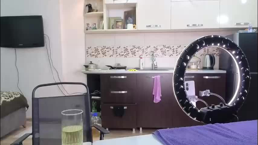 best_ass2000 Live Sex January 25, 2026