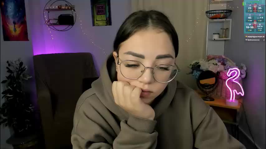 kiki_swan Live Sex January 25, 2026