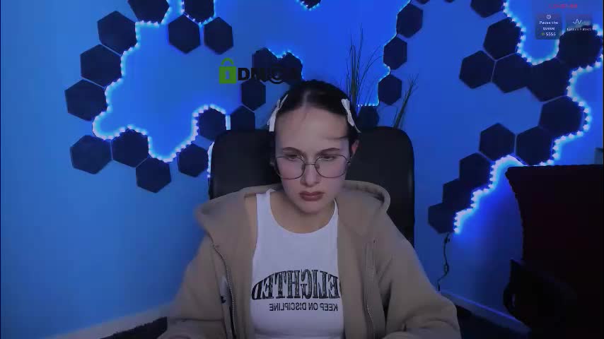 mona_cloud Live Sex January 25, 2026