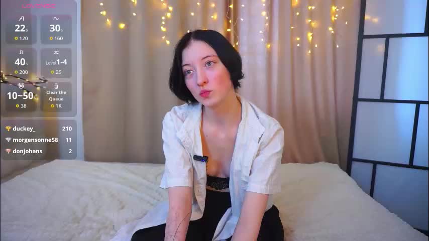 luvenianitschke Live Sex January 26, 2026