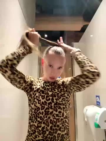 Linnea Live Sex January 26, 2026