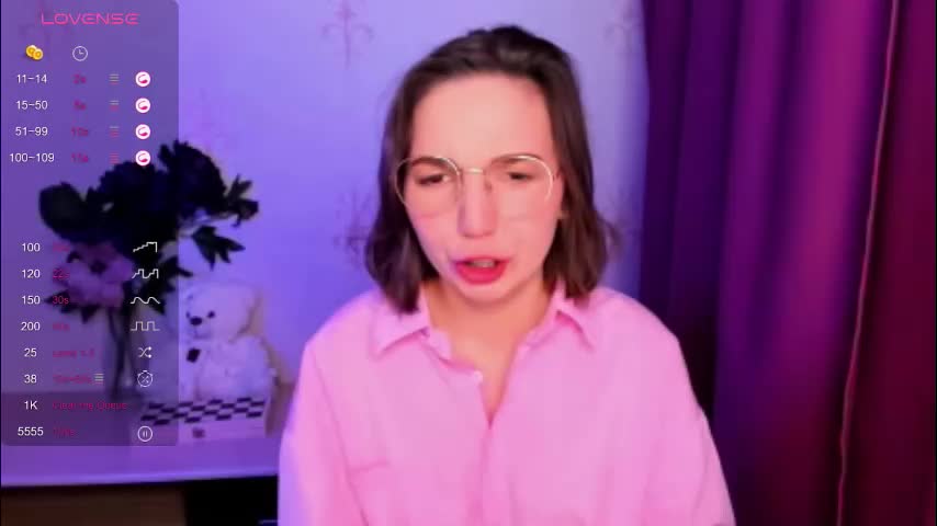 kindhazelhere_ Live Sex January 26, 2026