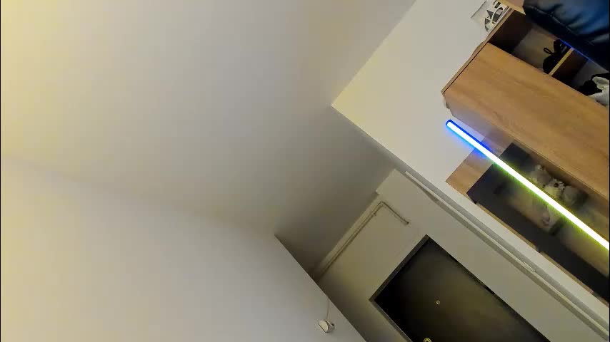 nicole___19 Live Sex January 26, 2026