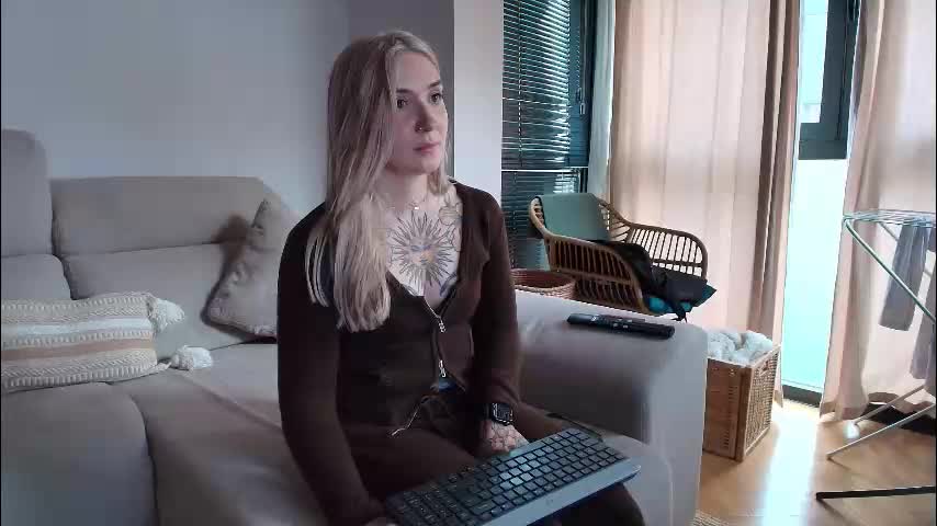 tattoobbgirl Live Sex January 27, 2026