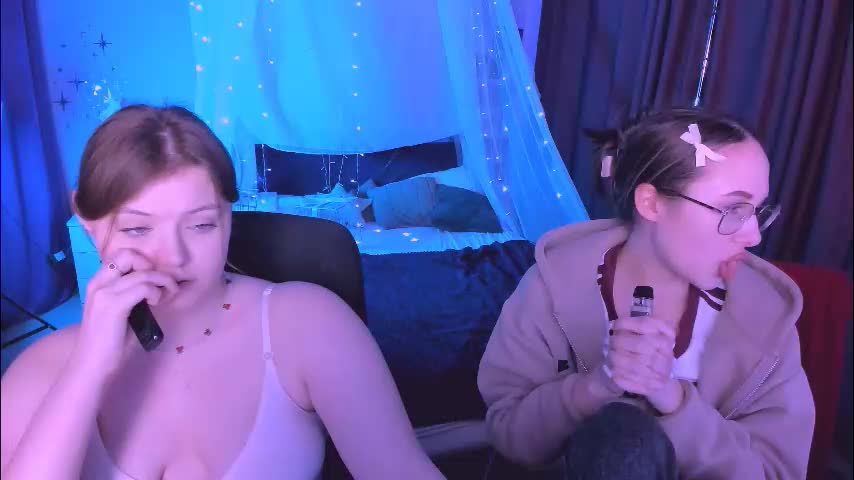 mona_cloud Live Sex January 27, 2026