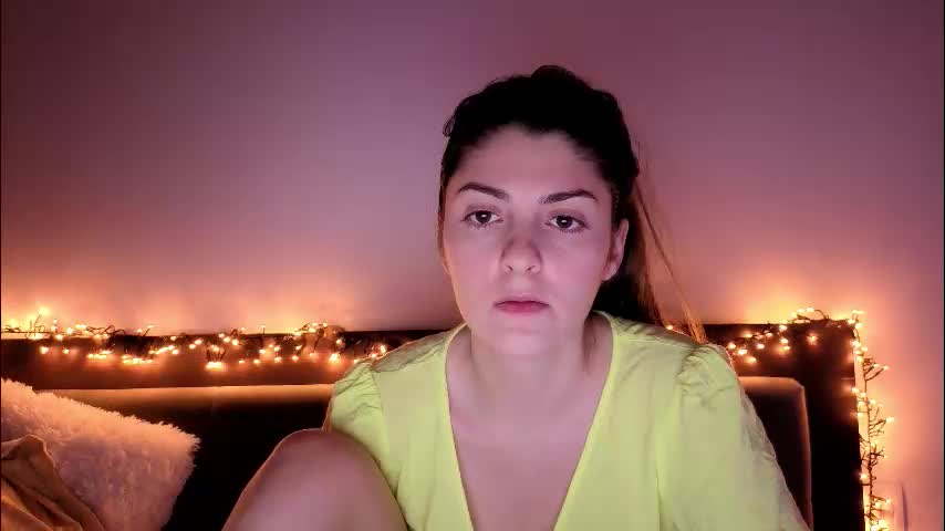 _just_a_simple_girl Live Sex January 27, 2026