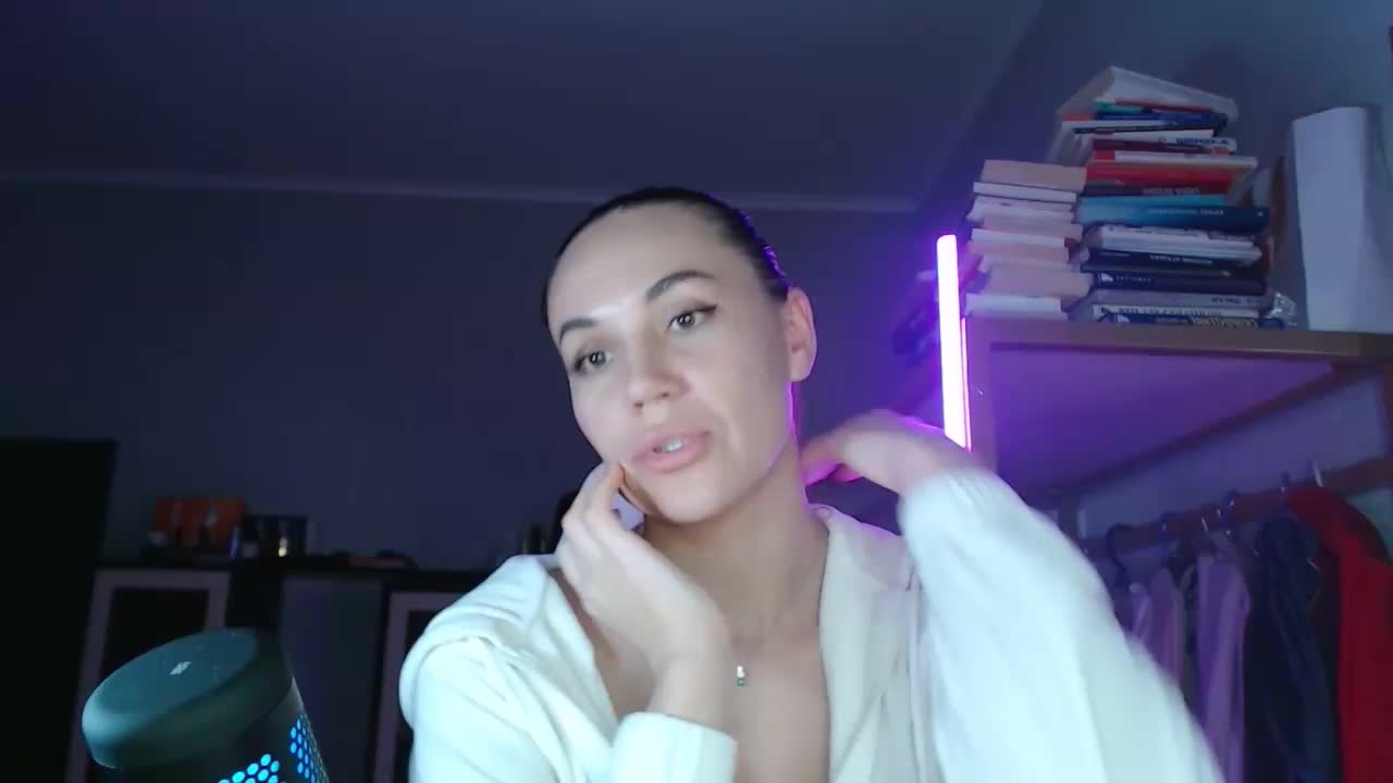 QWEENII Live Sex January 28, 2026