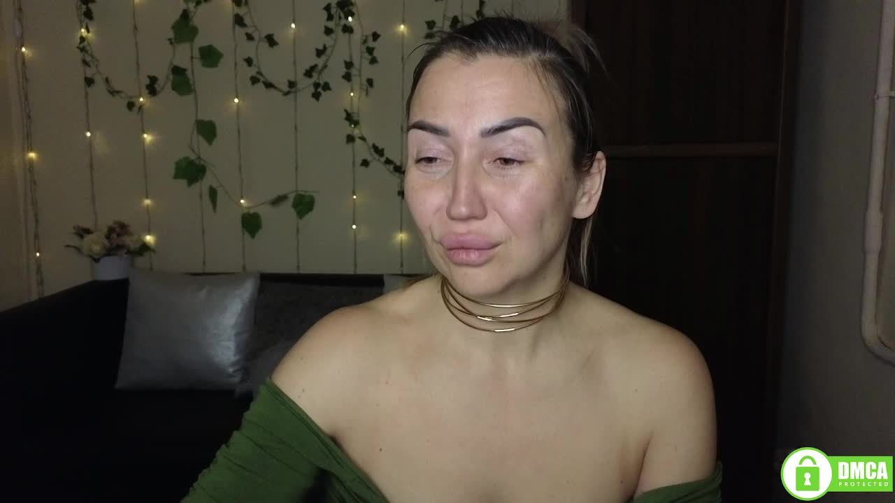 Jullyblondkiss Live Sex January 28, 2026