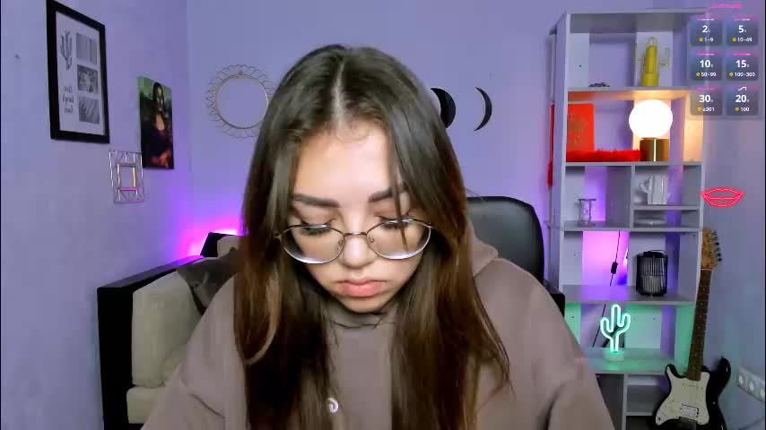 kiki_swan Live Sex January 28, 2026