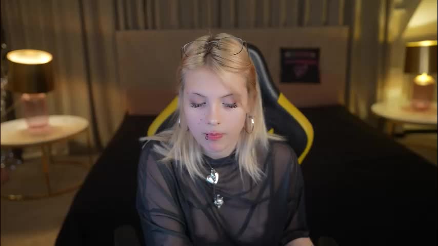 anabel_team054 Live Sex January 28, 2026