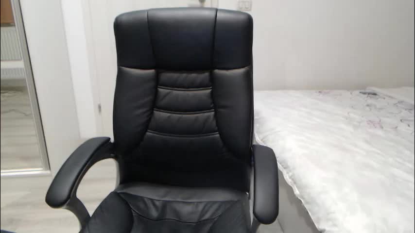 blue_eyes96 Live Sex January 28, 2026