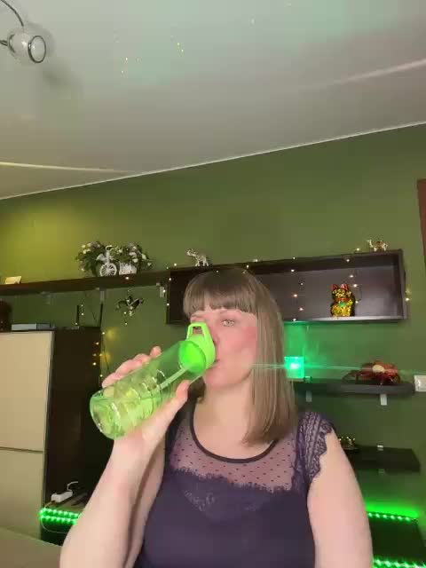 Veronika_Gold Live Sex January 28, 2026