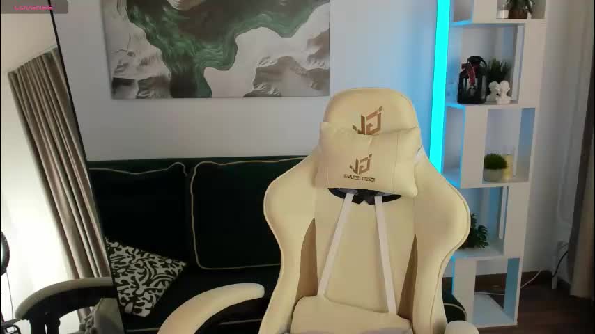 suzyjames Live Sex January 28, 2026