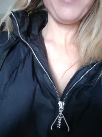 businka11223a Live Sex January 28, 2026