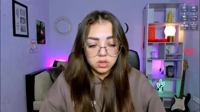 kiki_swan Live Sex January 28, 2026