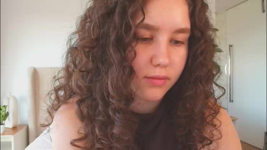 ariella_sol Live Sex January 30, 2026