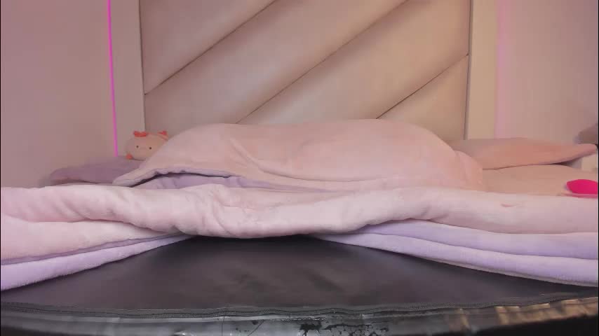 ema_and_camila Live Sex January 31, 2026